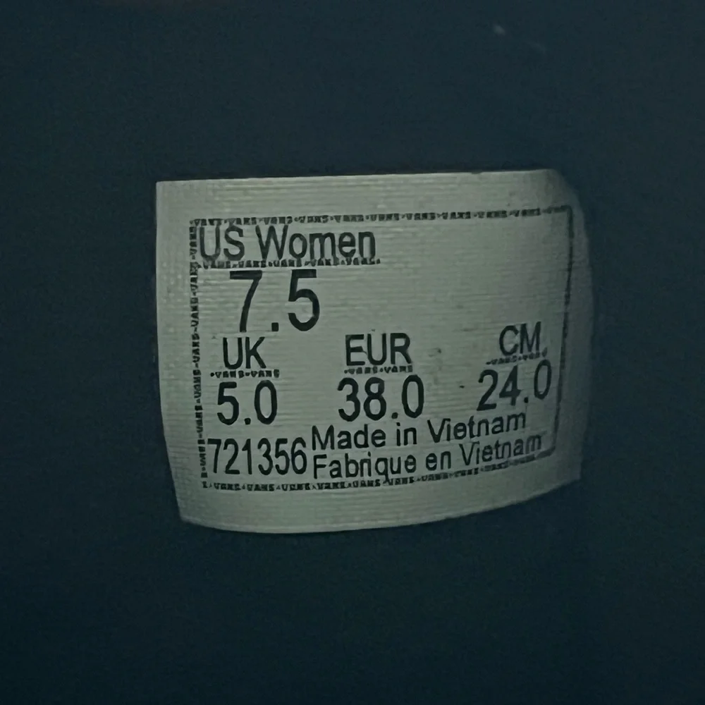 Vans Sk8-Hi Women’s | Size 7.5 | Like New - Picture 15 of 17